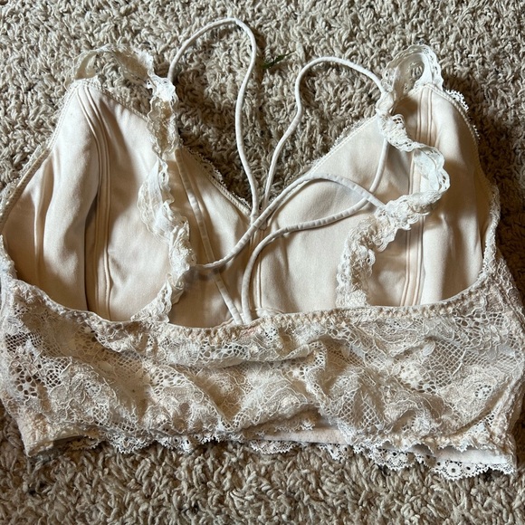 BKE Cream Wireless Bra with Wrap Design - Picture 2 of 3